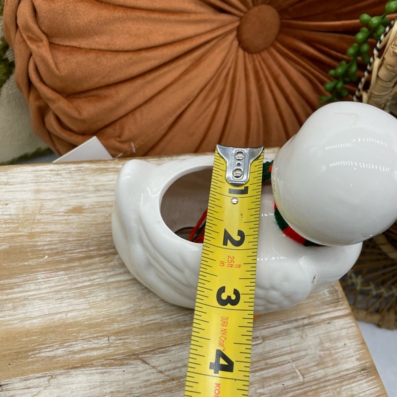 Vintage Duck Planter with Winter Scarf - Picture 4 of 5